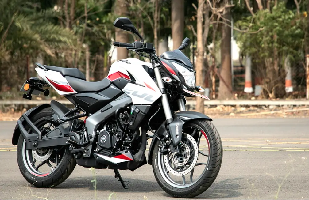 Best Bikes Under 2 Lakh with Dual Channel ABS